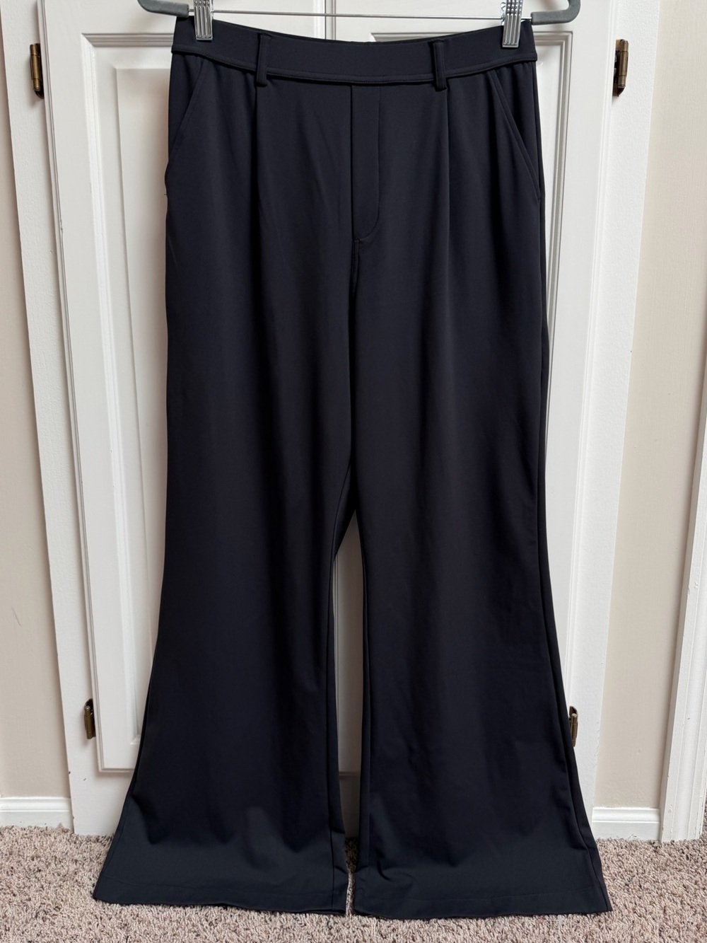 NWT Halara HaloTek Air Black Flare Wide Leg Pants Size Medium